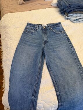 Zara Straight-Leg Jeans in Medium Blue Wash